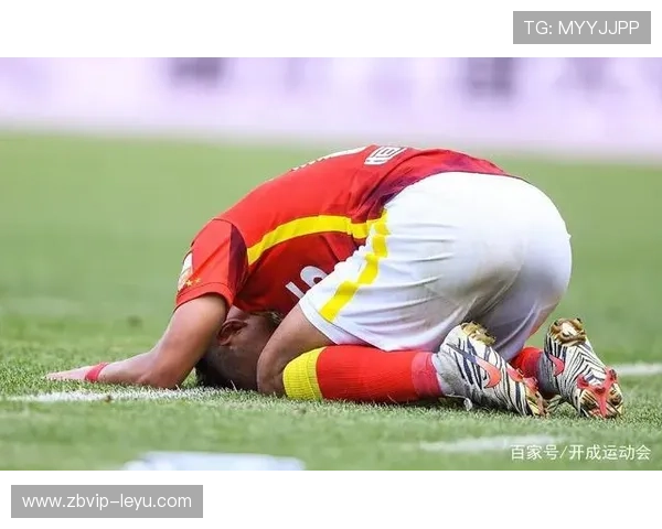 广州队解散：曾创八冠王辉煌历史，因债务问题无缘2025赛季准入