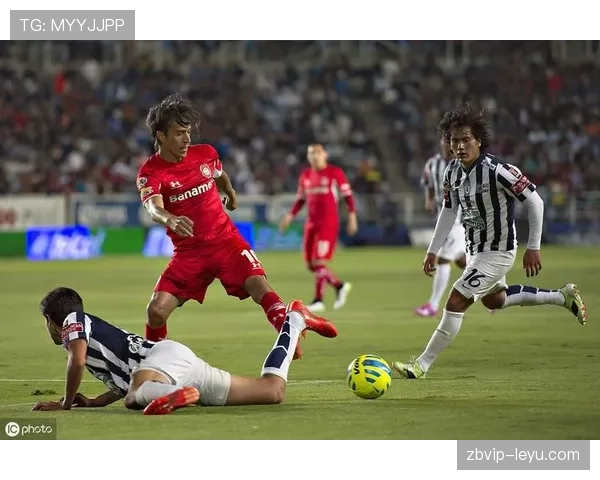 雷吉纳关键球员闪耀赛场,助球队强势回暖开启新篇章 雷吉纳关键球员闪耀赛场,助球队强势回暖开启新篇章