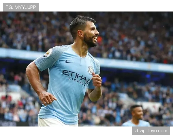 阿圭罗闪电速度建功,助球队逆转取胜表现抢眼 阿圭罗闪电速度建功,助球队逆转取胜表现抢眼