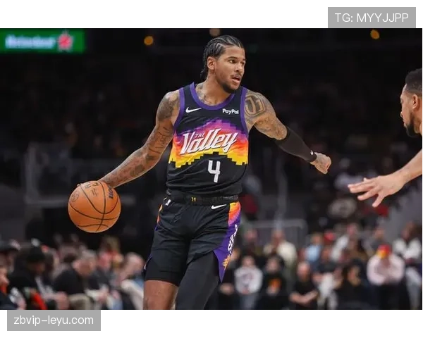 杰伦·格林从单打转向挡拆制造错位，效率明显提升